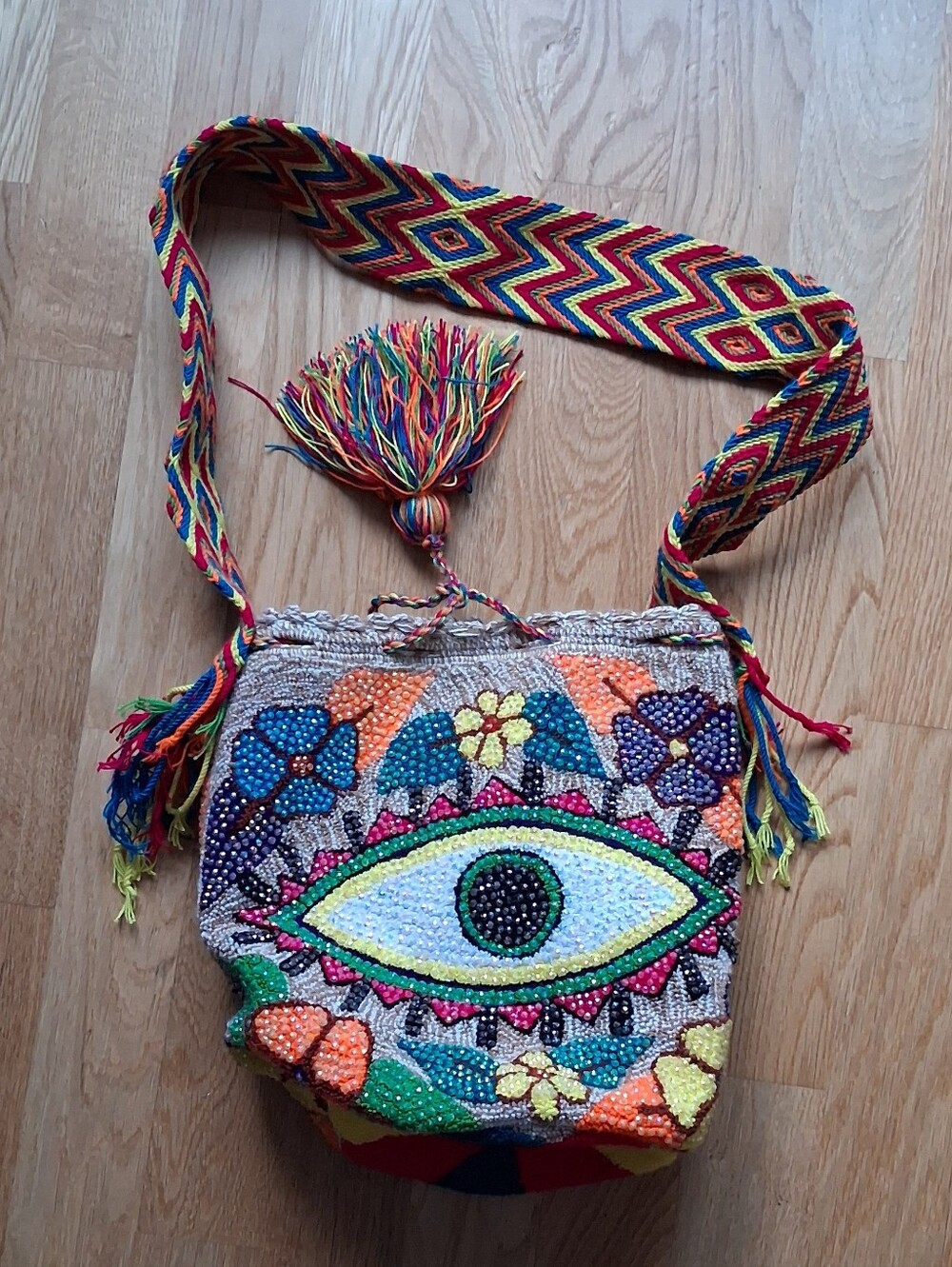 Boho Embroidered Eye Crossbody Bag in Multicolor